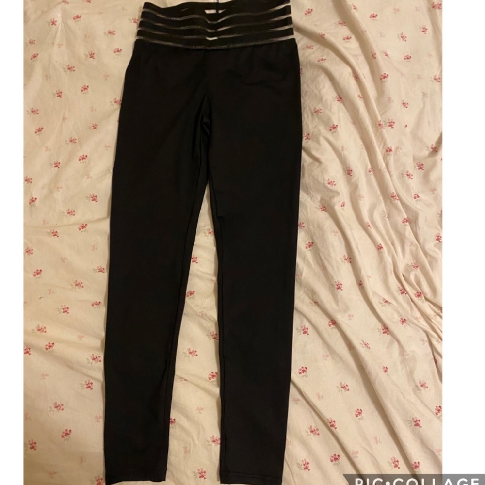 Cute booty lounge dupe leggings